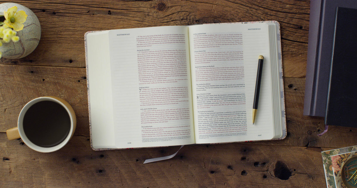 ESV Single Column Journaling Bible®,Lulie Wallace,Red Letter