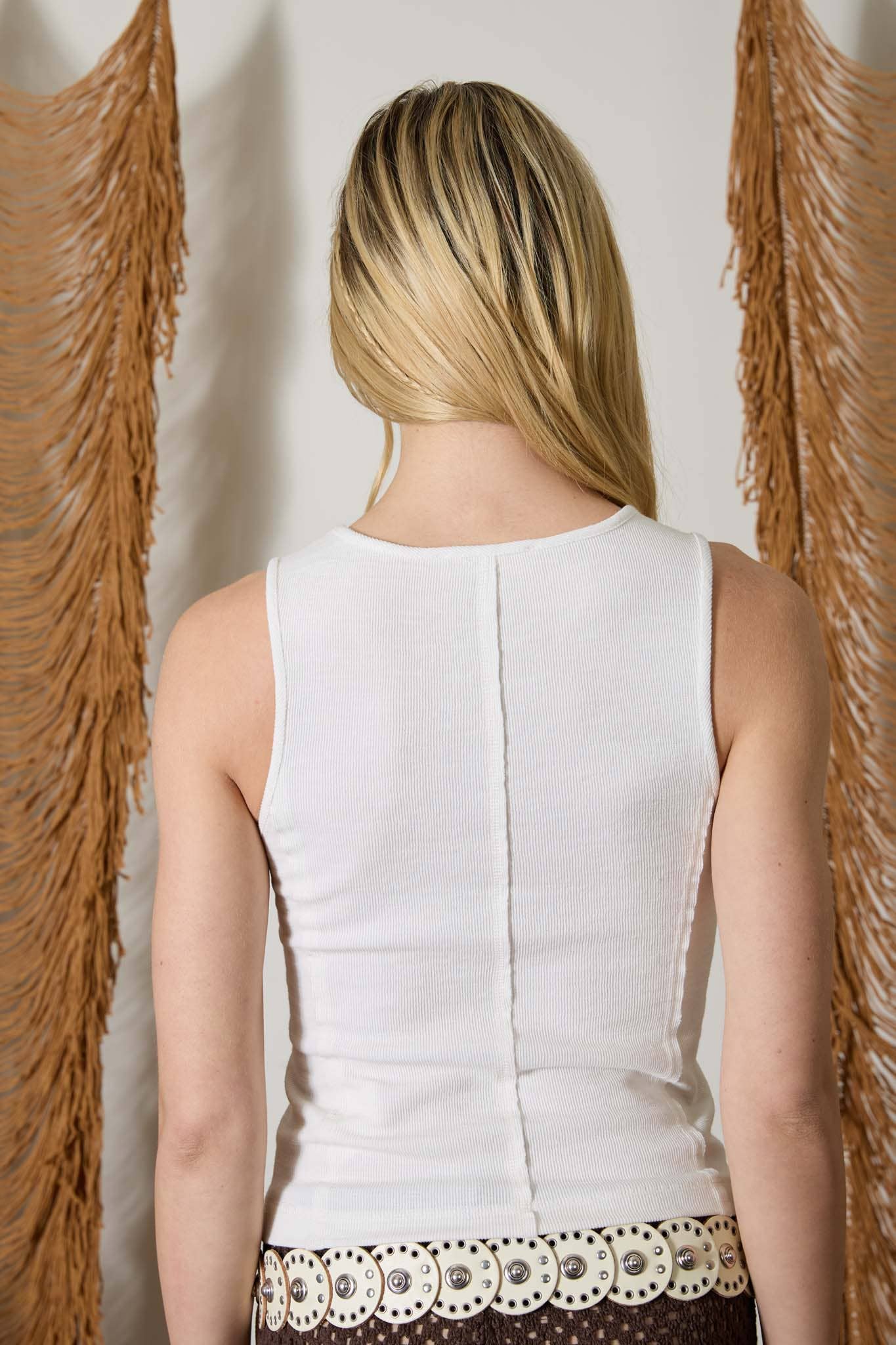 Exposed Seam Pocket Detail Sleeveless Knit Top