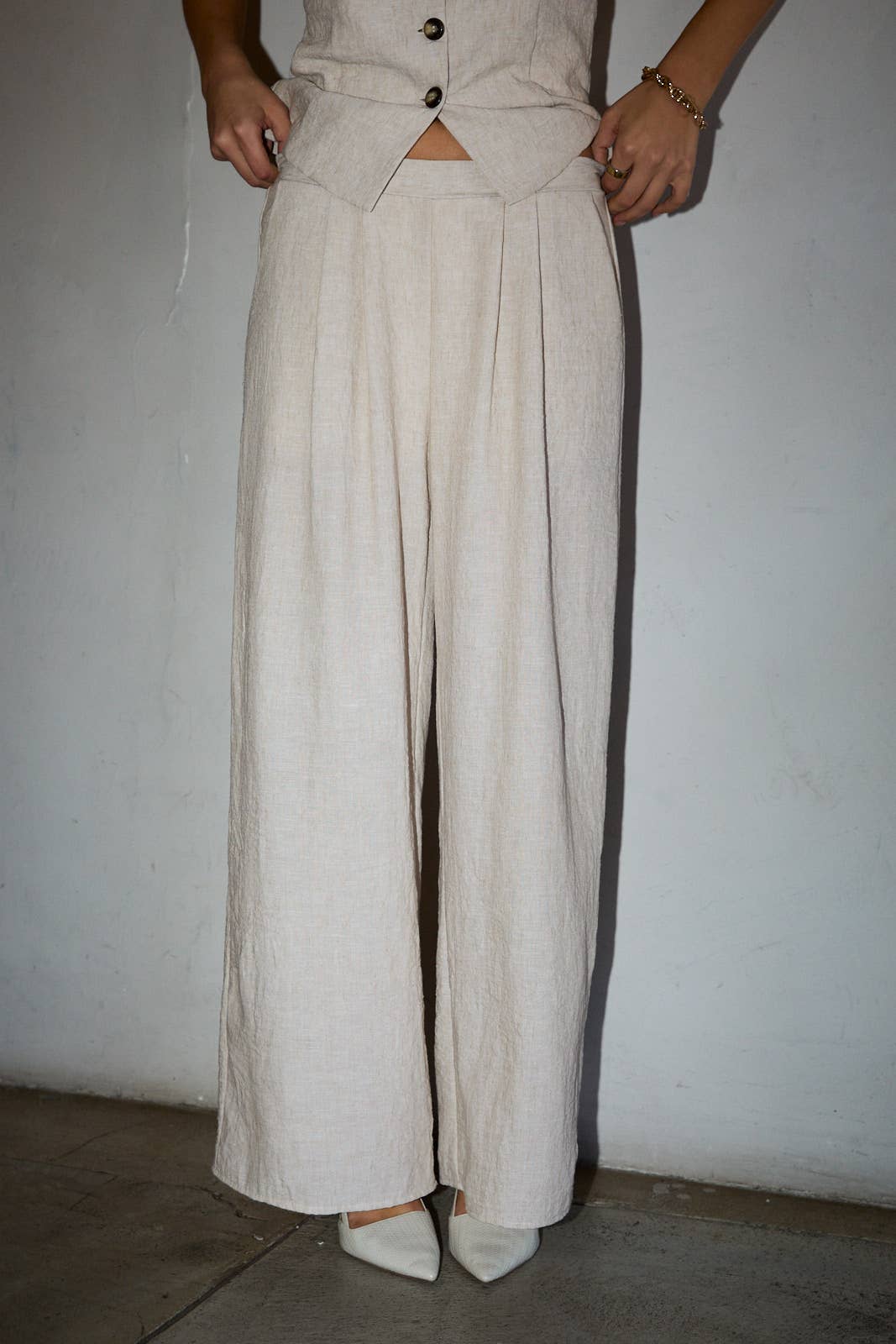 Pleated Detail Wide Leg Pants
