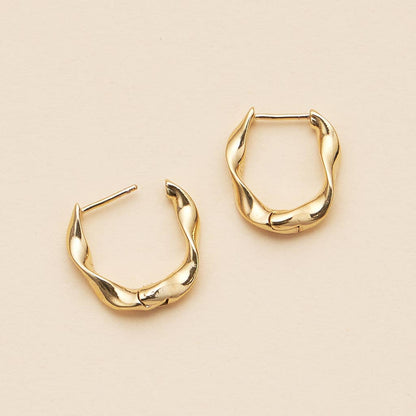 Wavy Hoop Earring