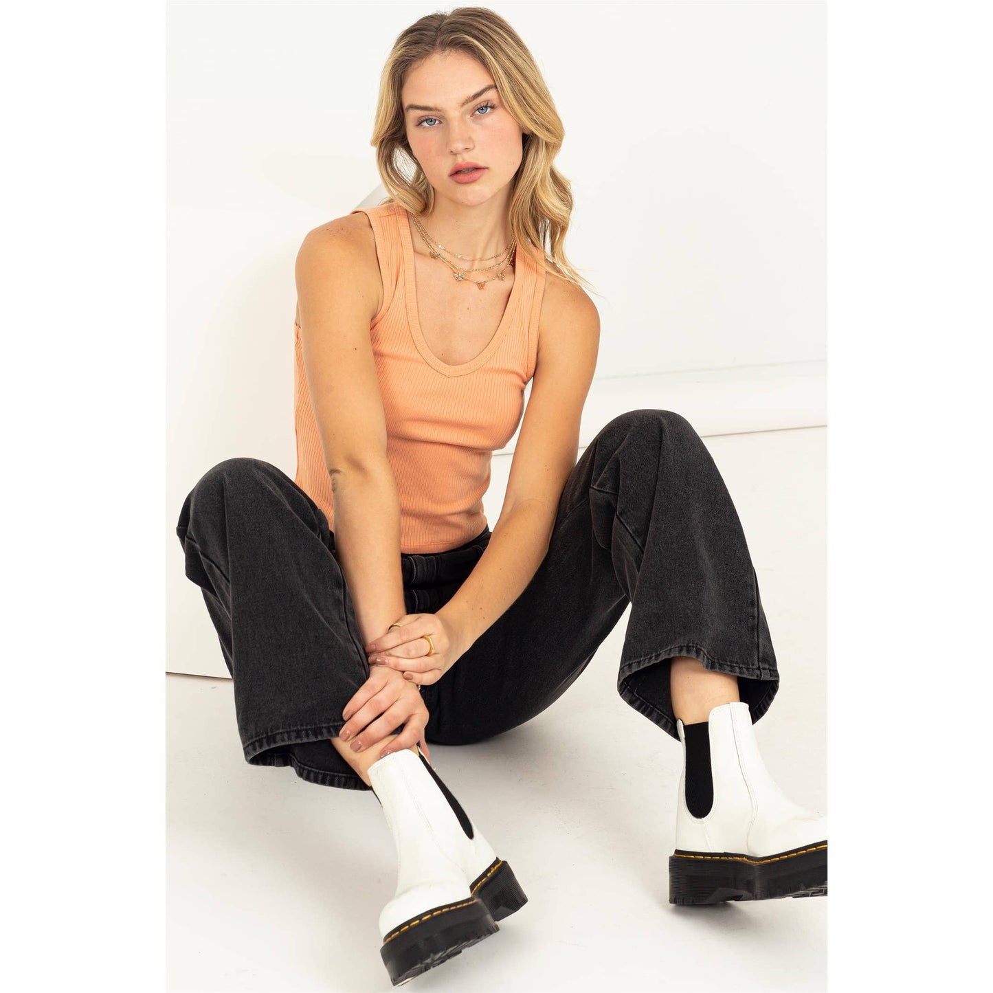 High-waisted Wide-cut Jeans