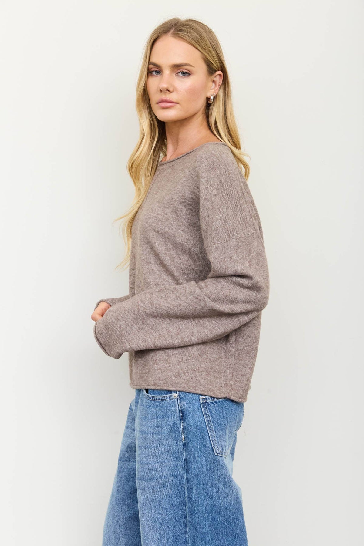 Center Seam Rolled Neck Knit Sweater