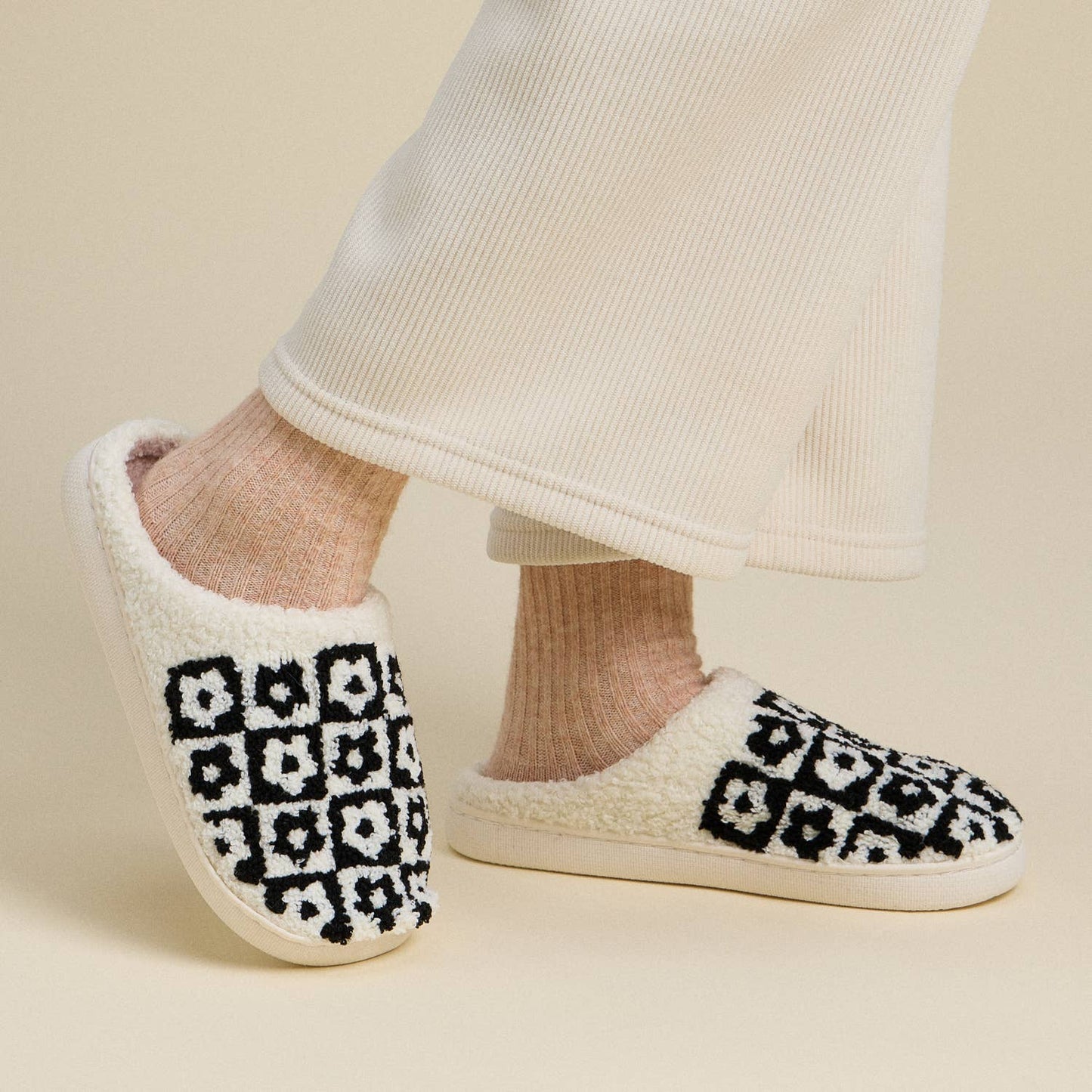 Stylish Flower Color-Block Home Slippers