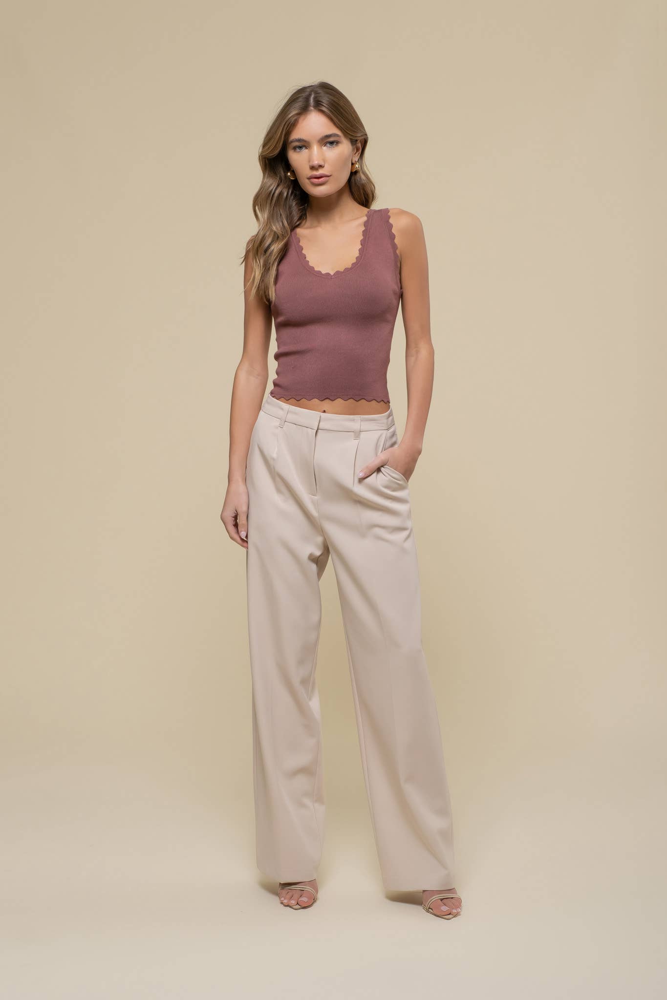 Scallop Edge Sleeveless Sweater Knit Crop Top