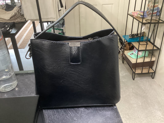 Melissa Shoulder Bag