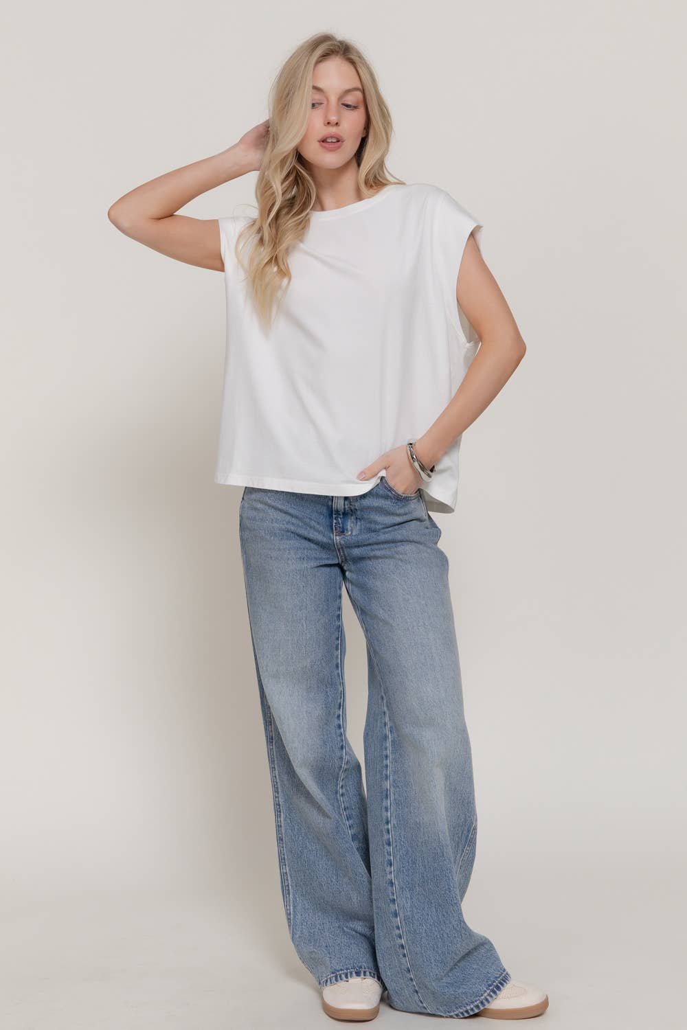 Sleeveless Round Neck Garment Dye T-Shirt