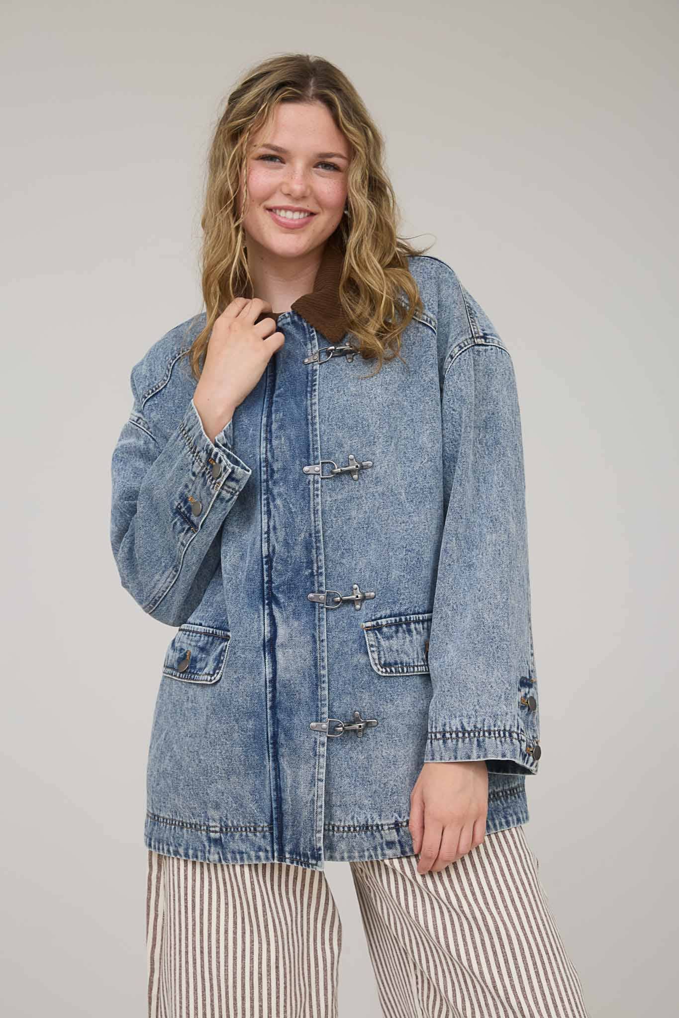 Contrast Collar Latch Hook Washed Jacket