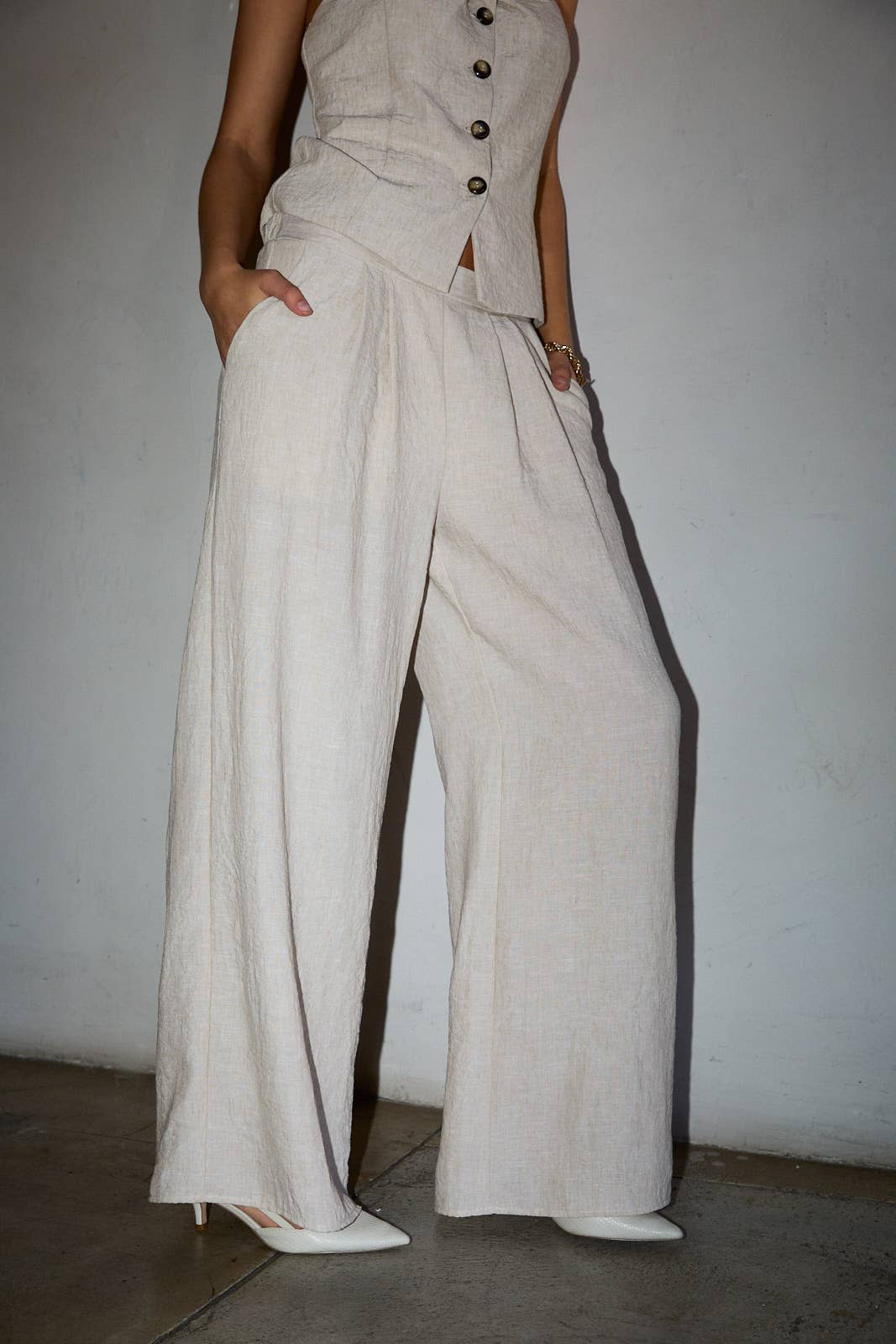Pleated Detail Wide Leg Pants